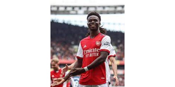 Bukayo Saka wil graag voor Arsenal blijven spelen